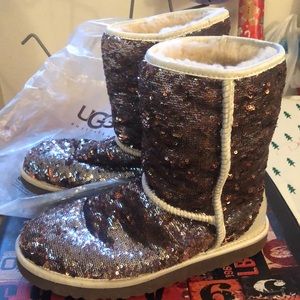 Reversible Sequins Classic  Short UGG boots